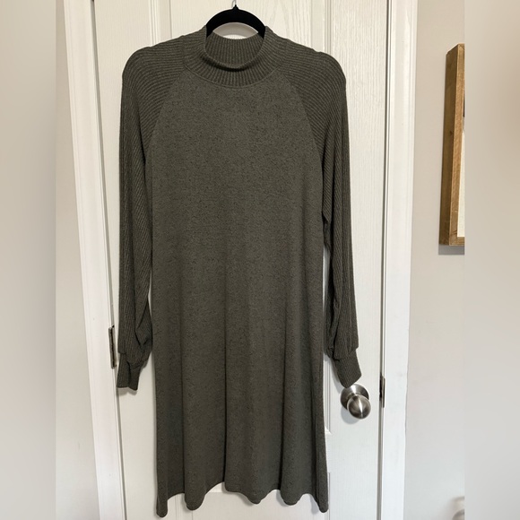 love, Fire Olive Long Sleeve Dress - Picture 2 of 6